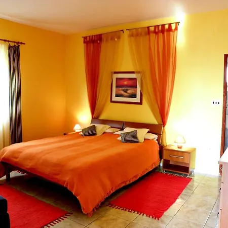 Apartments Gorda - 50M From Beach Zadar