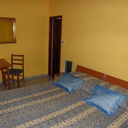 Apartments Gorda - 50M From Beach Apartment *