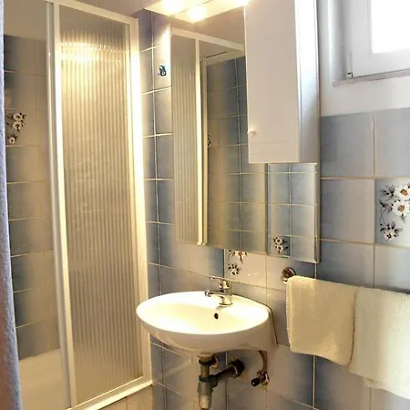 Apartments Gorda - 50M From Beach Apartment
